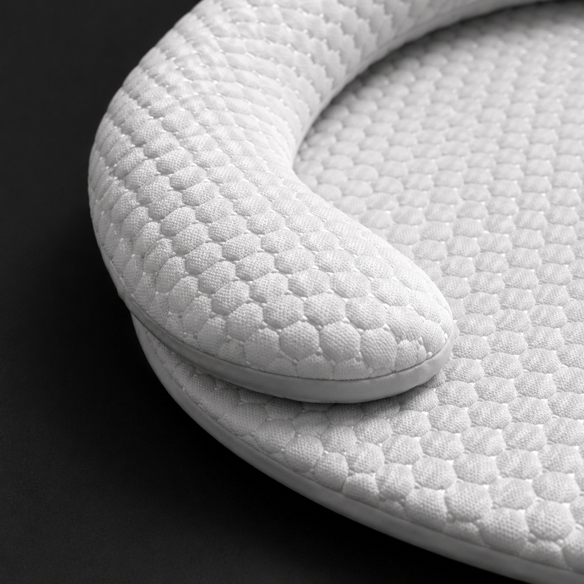 Cama Refrescante Oval com Tecido Gelado para Cães e Gatos